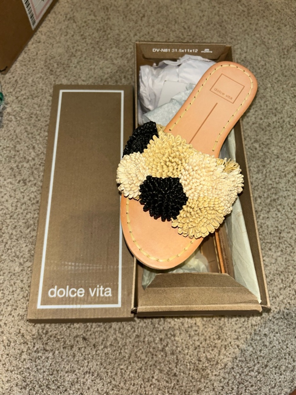 NIB Dolce Vita womens Danela Beaded Floral Raffia Slide Sandal Natural/Black 7.5 - Picture 10 of 10